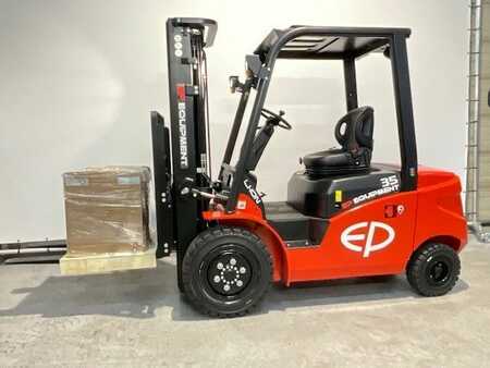 Chariot 4 roues électrique 2023  EP Equipment EFL 353 li-ion met een hefhoogte van 4,8m (1) 