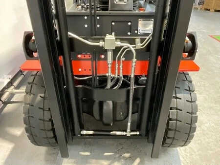 Chariot 4 roues électrique 2023  EP Equipment EFL 353 li-ion met een hefhoogte van 4,8m (10) 