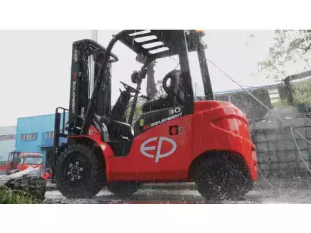 Chariots électriques à 4 roues 2026  EP Equipment EFL303-S elektrische heftruck (3.000 kg) (3)