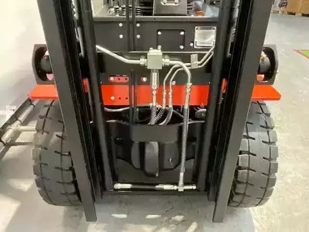 Chariots électriques à 4 roues 2026  EP Equipment EFL 353 li-ion met een hefhoogte van 4,80m (10)