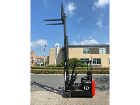 Dieselový VZV 2025 EP Equipment EFS151 hefhoogte 4,50 meter (4)