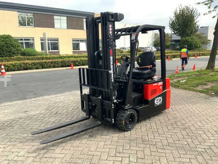 Elektro tříkolové VZV 2025 EP Equipment CPD 20 TVL Li-ion hefhoogte 4,80 meter (1)