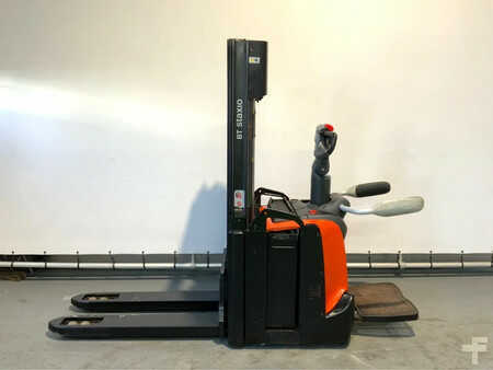 Ruční vysokozdvižný vozík 2016 BT SPE 120L (2)