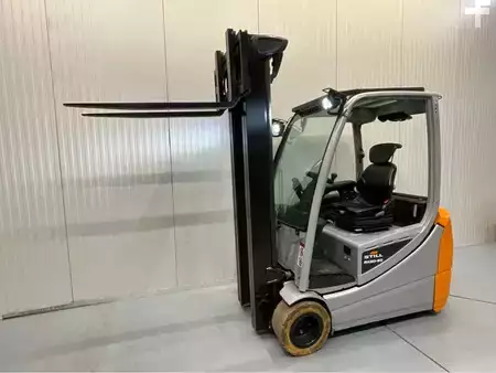 Diesel heftrucks 2019  Still RX20-20 - 5,6M - Triplex - Freelift - Sideshift (11)