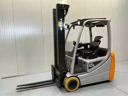 Diesel heftrucks 2019  Still RX20-20 - 5,6M - Triplex - Freelift - Sideshift (1)