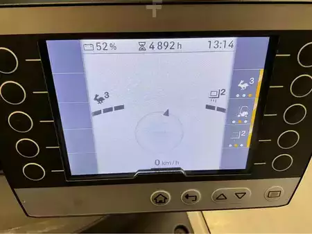 Dieseltrukki 2019  Still RX20-18 - 4,8M - Triplex - Freelift - Sideshift (11)