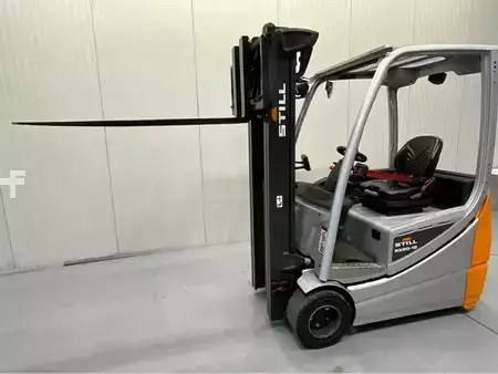 Dieseltrukki 2019  Still RX20-18 - 4,8M - Triplex - Freelift - Sideshift (2)