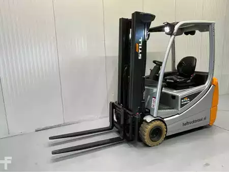 Diesel heftrucks 2018  Still RX20-20 - 4,8M - Triplex - Freelift - Sideshift (1)