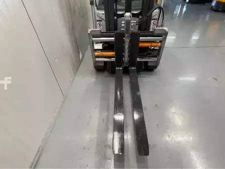 Dieseltrukki 2019  Still RX20-18 - 4,5M - Triplex - Vorkenversteller - Freelift - Sideshift (4)