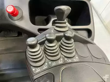 Dieselový VZV - Linde E35L-01 Sideshift - 1199 uur - 3500KG - bj 2013 (12)
