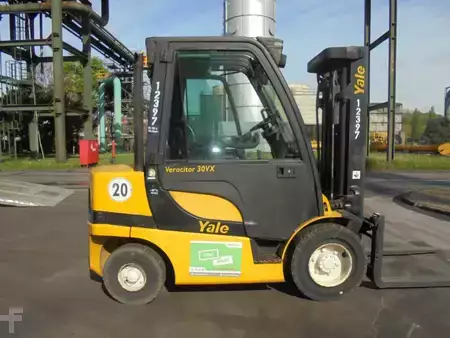 Dieselový VZV 2016  Yale GDP30VX (1)