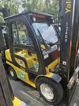 Carrelli elevatori diesel 2016  Yale GDP30VX (4)