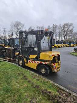 Chariots élévateurs diesel 2017  Yale GDP35VX (4)