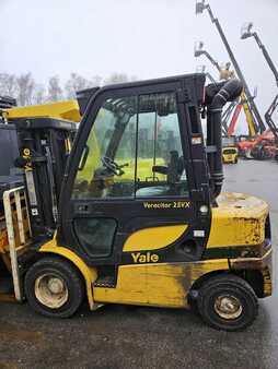 Diesel truck 2020  Yale GDP25VX (1)