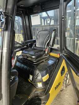 Carretilla elevadora diésel 2023  Yale GDP30UX (4)