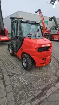 Chariots élévateurs tout terrain 2025  Manitou MSI30 (4)