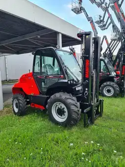 Geländestapler 2025  Manitou M30-4 D (1)