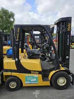 Treibgasstapler 2016  Yale GLP25VX (3)