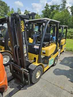 LPG Forklifts 2021  Yale GLP20SVX (1)