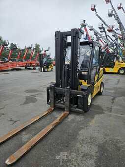 LPG Forklifts 2022  Yale GLP50VX (1)