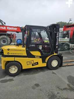 LPG Forklifts 2022  Yale GLP50VX (4)