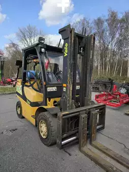 Treibgasstapler 2007  Yale GLP45SVX (1)