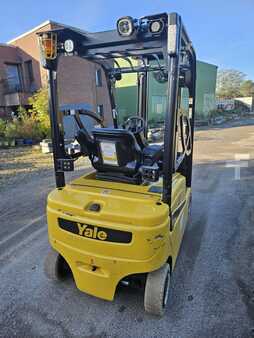 Elektryczne 4-kołowe 2019  Yale ERP16VF LWB (4)