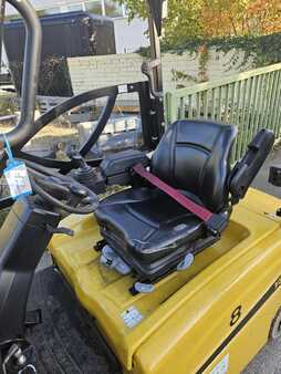 Elektryczne 4-kołowe 2019  Yale ERP16VF LWB (7)