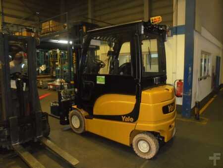 Elektro 4 Rad 2022  Yale ERP30VL (4)