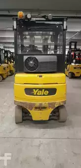 Elektromos 4 kerekű 2022  Yale ERP35VL (3)