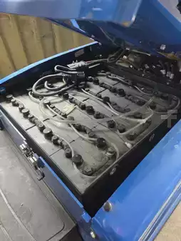Elektromos 4 kerekű 2022  Yale ERP16VT LWB (6)
