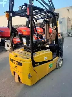 Elektryczne 3-kołowe 2024  Yale ERP20VT LWB (4)