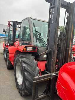 Chariot élévateur tout terrain - Manitou M30-4 (1)