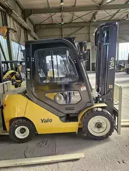 Dieselový VZV 2023  Yale GDP30UX (2)