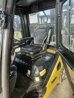 Dieselový VZV 2023  Yale GDP30UX (4)