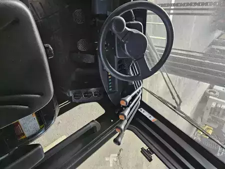 Dieselový VZV 2023  Yale GDP30UX (5)