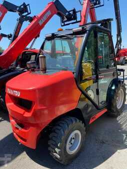 Ruwterreinheftrucks 2024  Manitou MC30-4 (4)