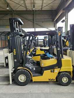 Dieselstapler 2023  Yale GDP2.5N (2)