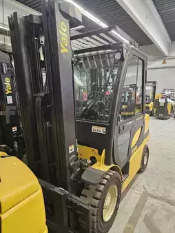 Carretilla elevadora GLP 2021  Yale GLP30VX (2)