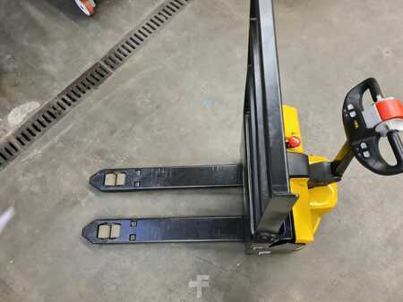 Niederhubwagen 2023  Yale MP16 (3)