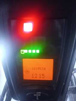 Carrelli elevatori diesel 2016  Linde H70D-02 (6)