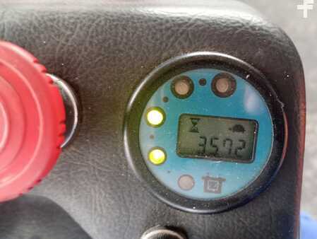 Carrelli elettrici 3 ruote 2006  Mariotti MYCROS 13C (6)