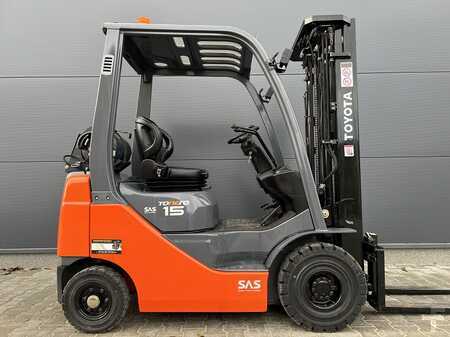 Gasoltruck 2015  Toyota 02-8FGF15 (2)