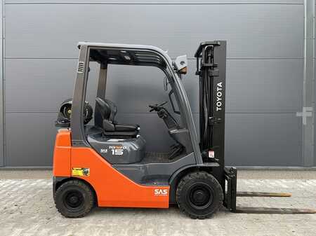 Gasoltruck 2013  Toyota 02-8FGF15 (2)