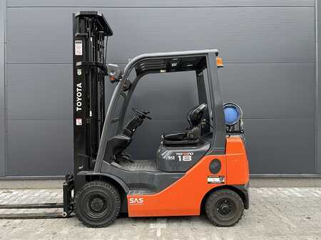Treibgasstapler 2016  Toyota 02-8FGF18 (9)