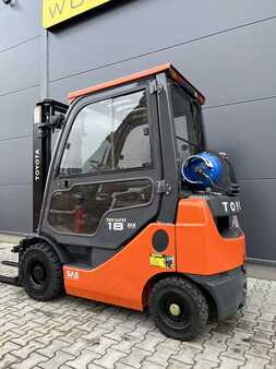 LPG Forklifts 2013  Toyota 02-8FGF18 (5) 