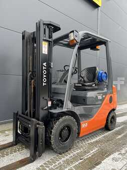 Gasoltruck 2011  Toyota 02-8FGF15 (4)