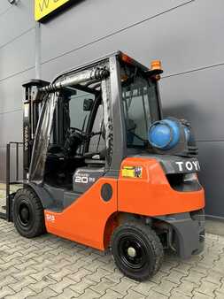 LPG Forklifts 2014  Toyota 02-8FGF20 (5)