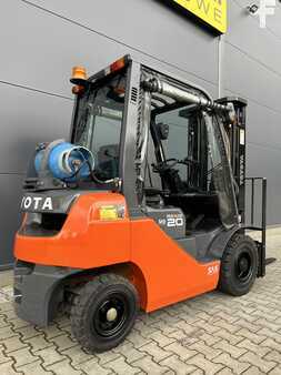 LPG Forklifts 2014  Toyota 02-8FGF20 (6)