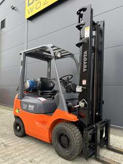 LPG Forklifts 2006  Toyota 42-7FGF15 (3)